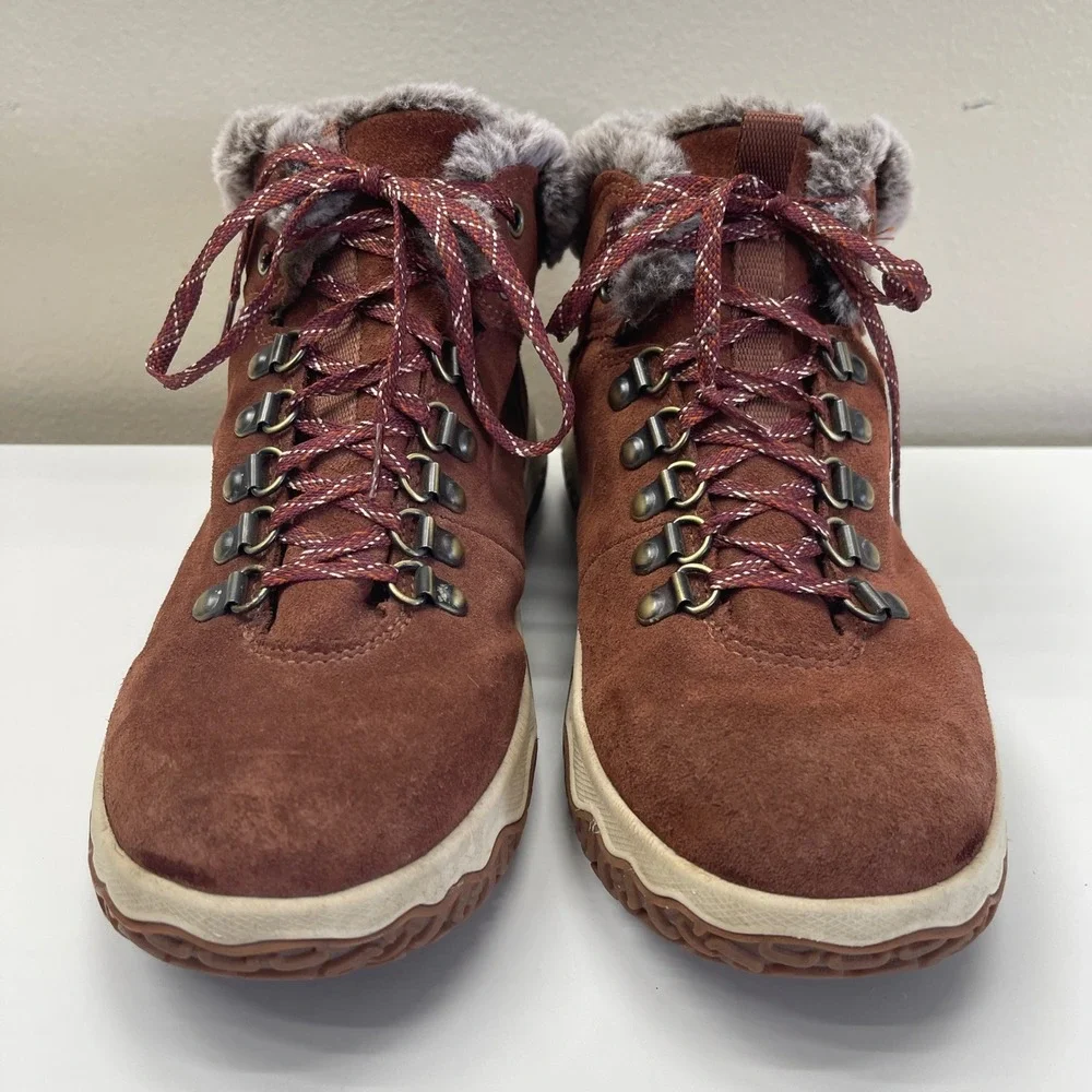 LL Bean Boots Womens 8.5 Day Venture Brown Suede PrimaLoft Insulated Waterproof